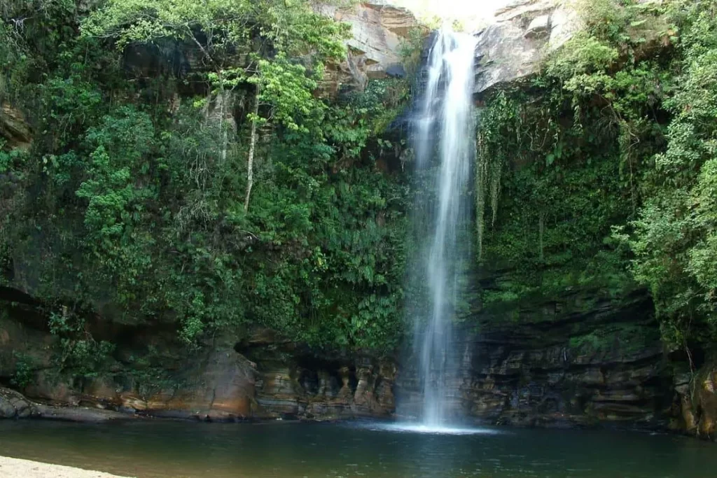 Abade Waterfall in Pirenópolis, a refreshing natural attraction