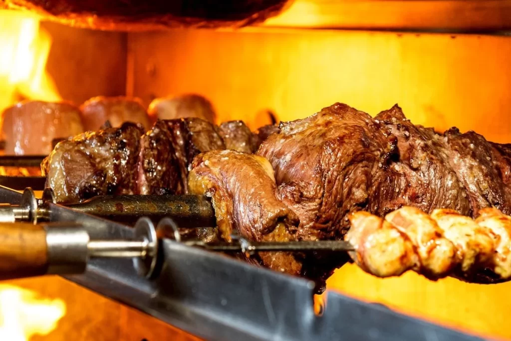Barbecue: The Best of Brazilian Barbecue – A Highlight of Traditional Brazilian Dishes