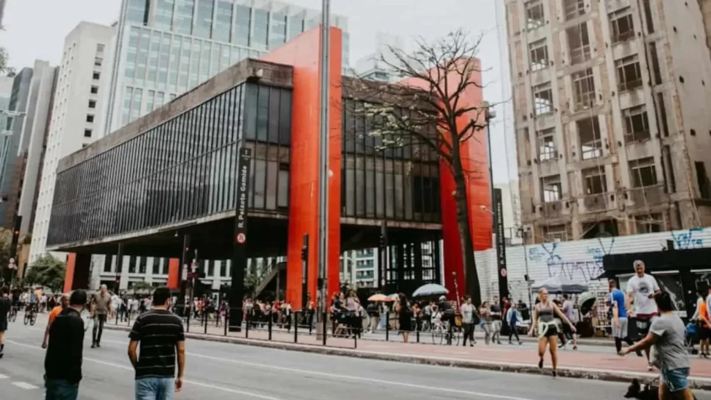 View of the São Paulo Museum of Art (MASP) on Avenida Paulista – a must-see in any São Paulo travel guide